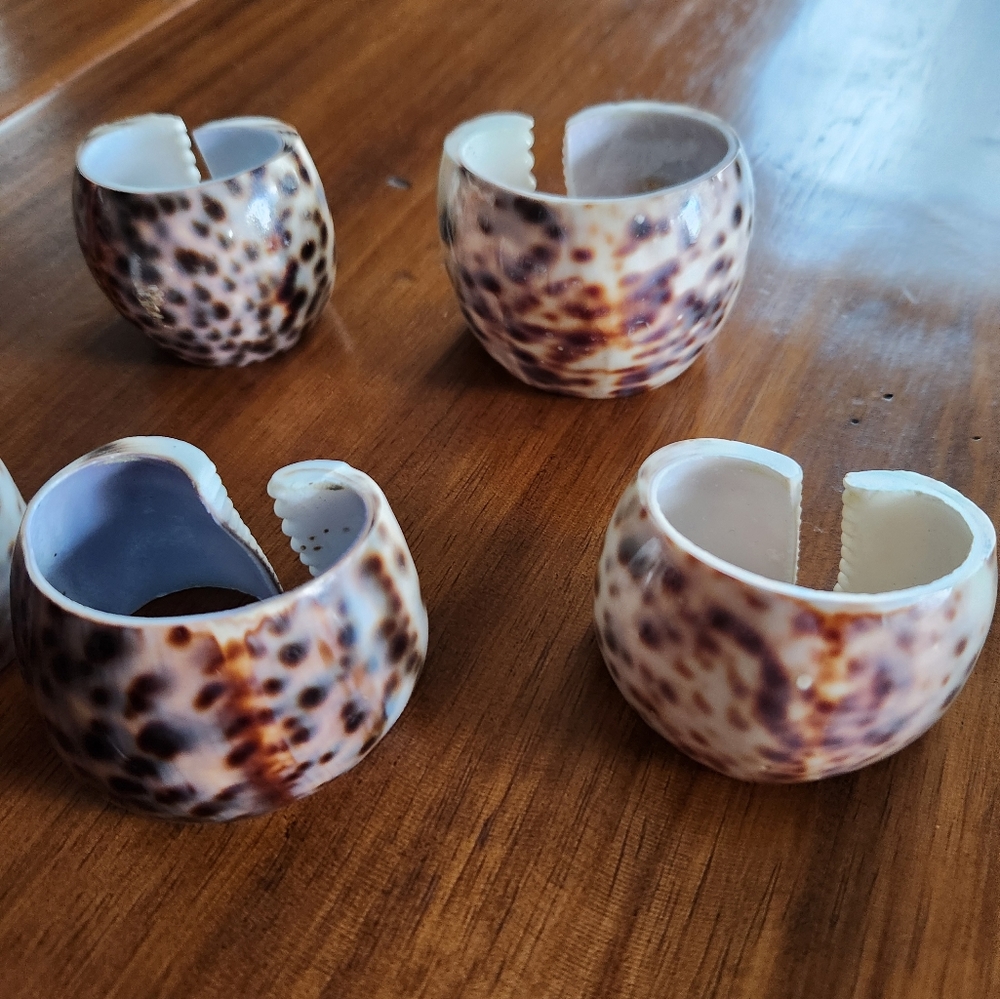 Cowrie Sea Shell Napkin Rings - Picture 3 of 6
